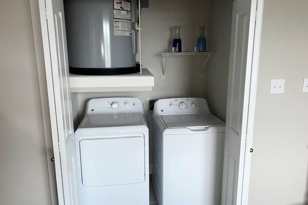 Welcome To Our Spacious 2-Bedroom 2-Bathroom Located In The City Of Houston, Texas! Exterior foto